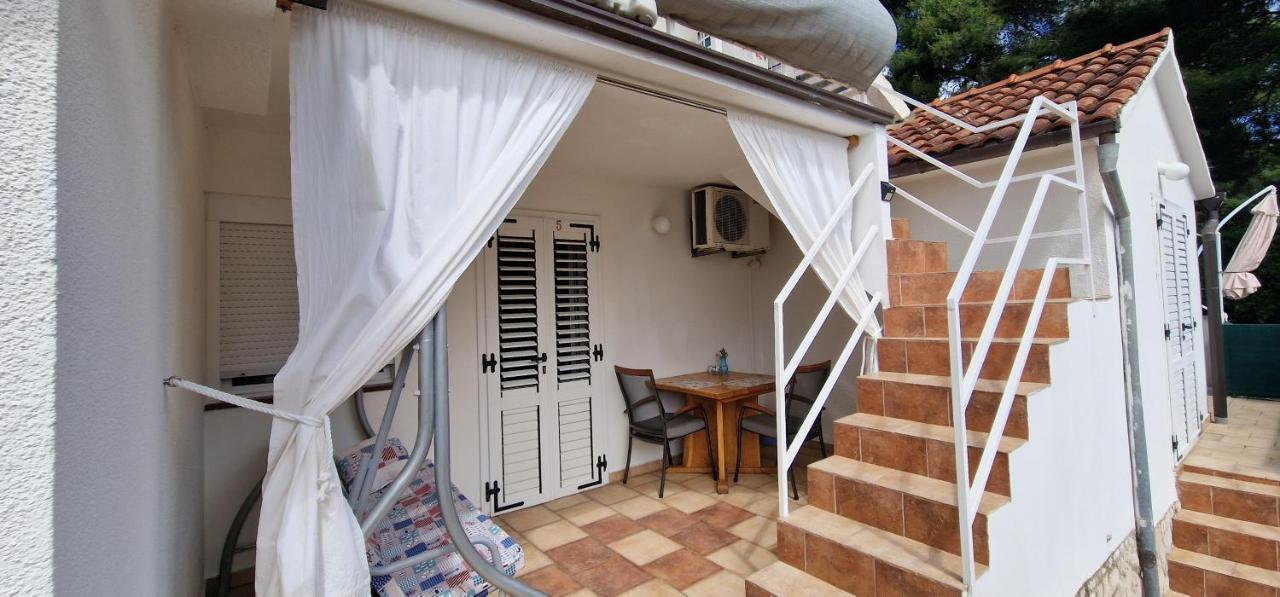 Apartmani Dutkovic Vrboska Dış mekan fotoğraf