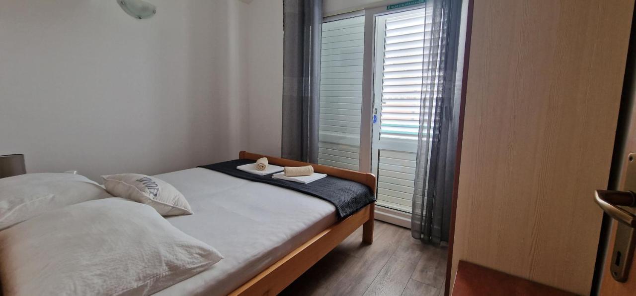 Apartmani Dutkovic Vrboska Dış mekan fotoğraf